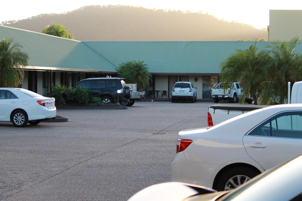 Glenmore Palms Motel Rockhampton Exterior photo